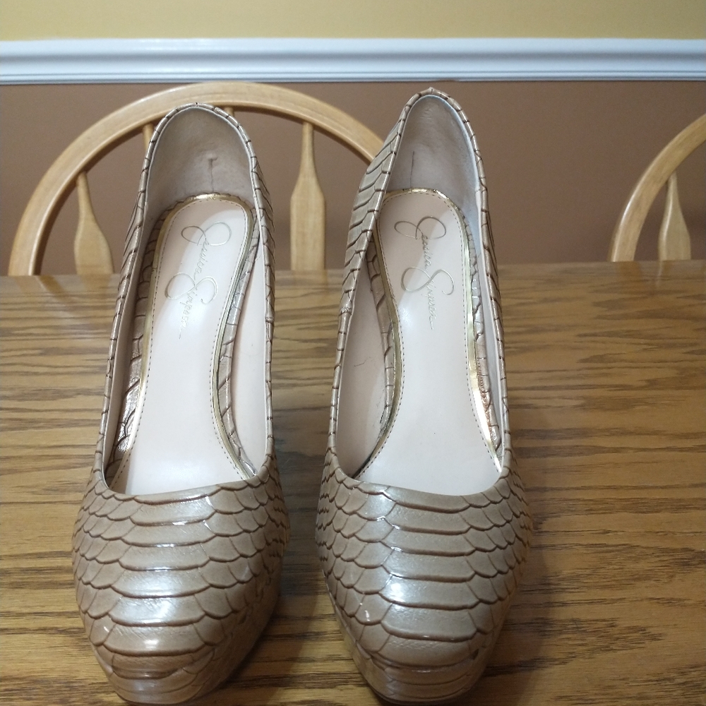Jessica Simpson heels